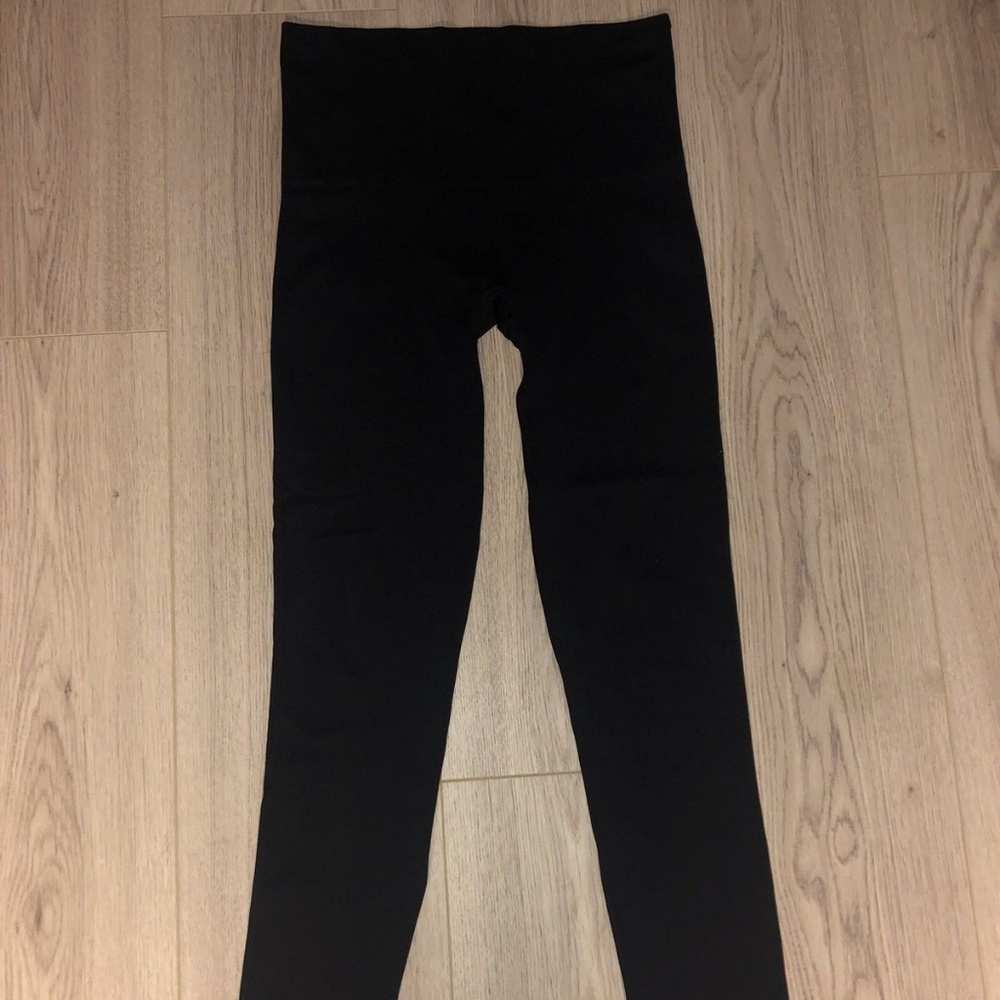 Spanx Black Look at Me Now' Seamless Leggings Sz S